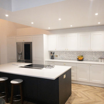 CARRARA LANTERN TILE